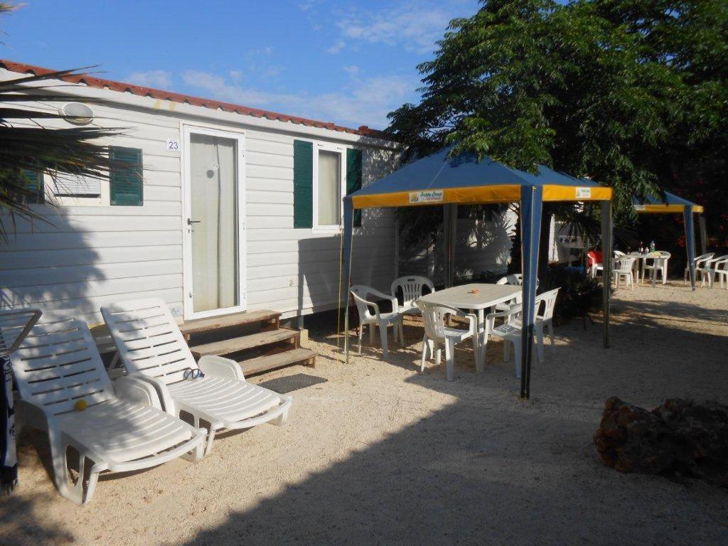 Happy Camp Mobile Homes In El-Bahira Camping Village Сан Вито ло Капо Екстериор снимка