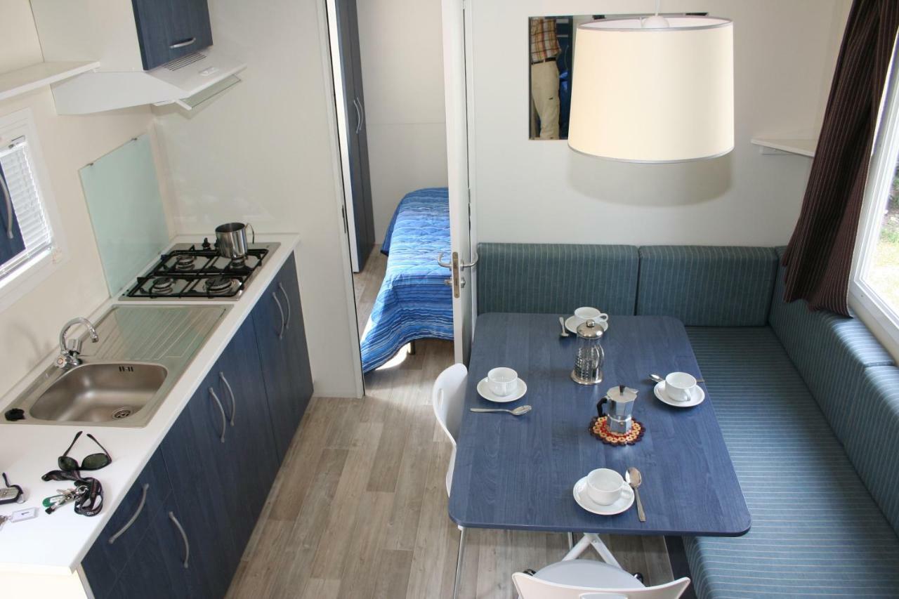 Happy Camp Mobile Homes In El-Bahira Camping Village Сан Вито ло Капо Екстериор снимка